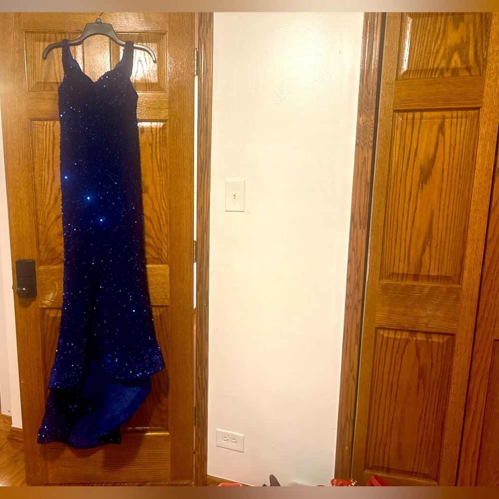 Blue sequins dress